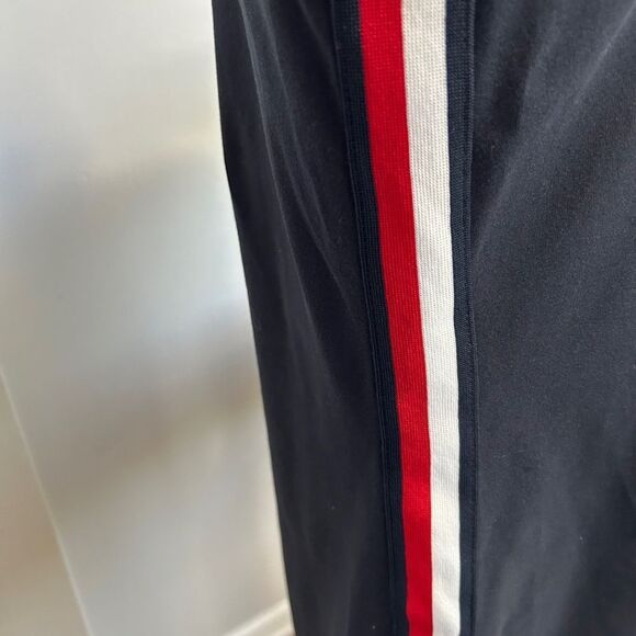 Tommy Hilfiger Navy Blue T-Shirt - Picture 3 of 8